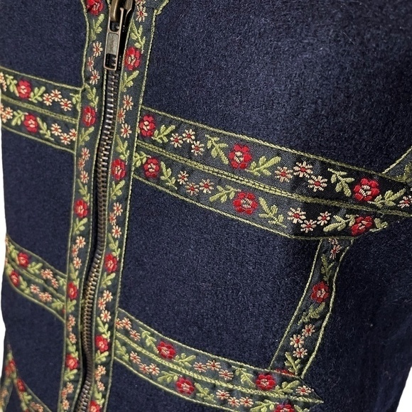 Wool Blend Folk Vest - Picture 6 of 10